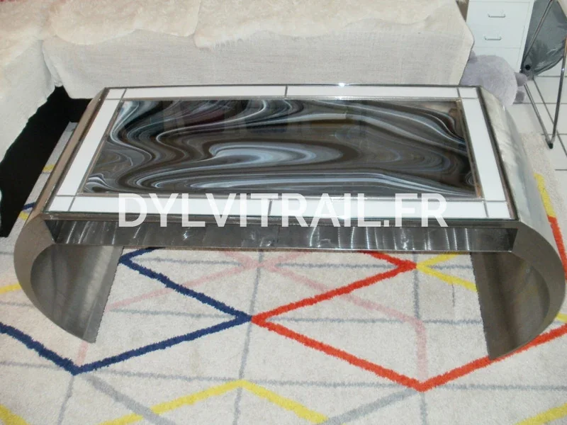 Dyl Vitrail, Corinne Lecourt, création restauration vitraux verreries lisieux