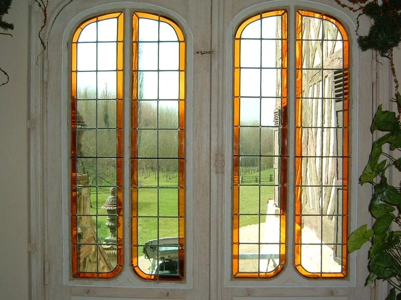 Dyl Vitrail, Corinne Lecourt, création restauration vitraux verreries lisieux